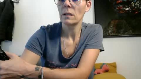 sucrette5629 online show from March 8, 2026, 8:40 am