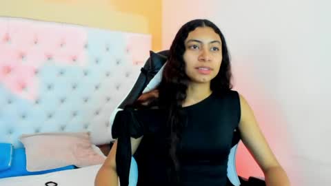 sue_stark online show from May 14, 2026, 9:21 pm