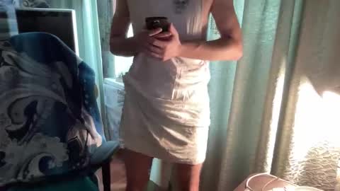 Sext online show from May 25, 2026, 11:38 am