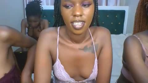 sugarboogers_ online show from February 6, 2026, 7:56 am