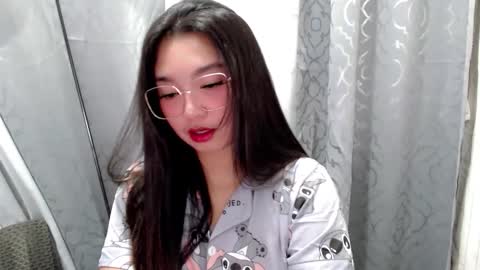 Snapshot of sugarcaramel chatting on September 9, 2025, 6:40 pm Sugar online show from September 9, 2025, 6:40 pm