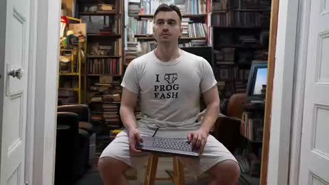 Snapshot of sugargay222 chatting on February 22, 2025, 5:23 am Sugar online show from February 22, 2025, 5:23 am