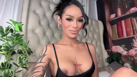 Jess online show from September 16, 2025, 4:13 am