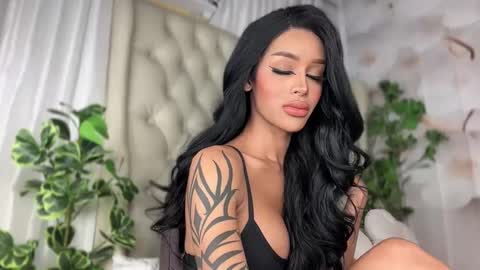 Jess online show from September 25, 2025, 4:38 am