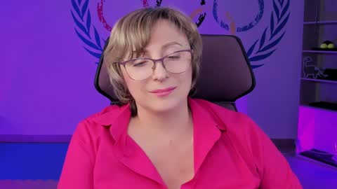 Vivien online show from February 8, 2025, 12:06 pm