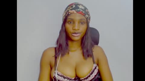 Snapshot of sugax_cuntwetxx chatting on September 9, 2025, 11:43 am Ivy online show from September 9, 2025, 11:43 am
