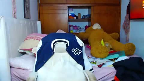 Snapshot of suggarbaby1 chatting on February 20, 2025, 7:12 am Cami Back in 2 hours online show from February 20, 2025, 7:12 am