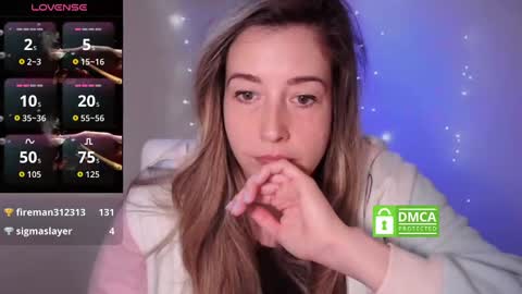 Snapshot of suggestivebehavior chatting on October 31, 2025, 1:34 pm Mia online show from October 31, 2025, 1:34 pm