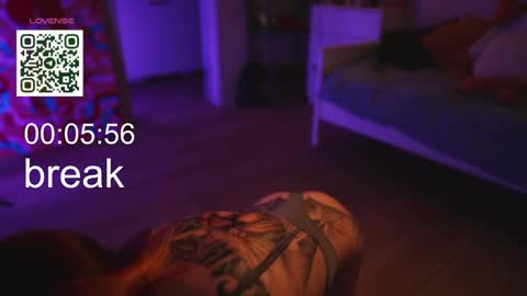 Lika ginger  Jessy blond   online show from October 4, 2025, 5:16 am
