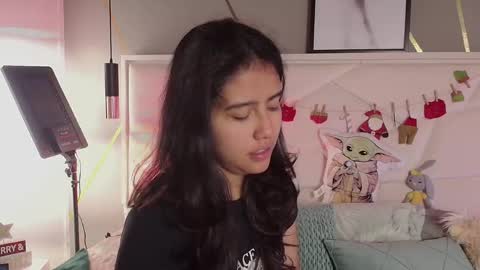 SUKI online show from December 19, 2025, 12:12 pm