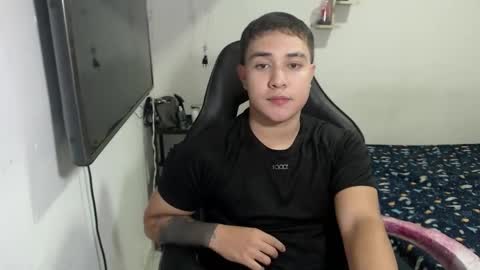 Snapshot of sully50126 chatting on October 6, 2025, 3:59 am sully50126 online show from October 6, 2025, 3:59 am