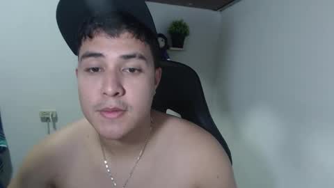 Snapshot of sully50126 chatting on November 1, 2025, 5:31 am sully50126 online show from November 1, 2025, 5:31 am