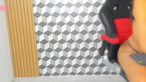 summer_______ online show from November 9, 2025, 4:33 am