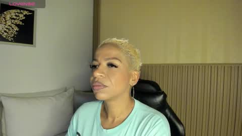 Summer online show from December 14, 2025, 12:32 pm