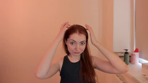 Summer Preston online show from March 17, 2026, 12:19 pm