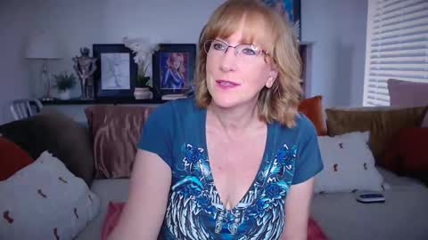 SummerKnightzzz online show from November 20, 2025, 1:33 pm