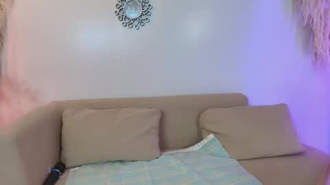 Aillyn Perez online show from October 29, 2025, 10:11 pm