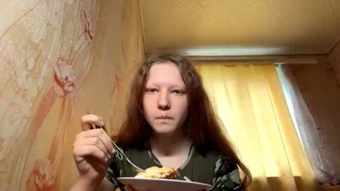 Snapshot of sungpiggott chatting on July 15, 2026, 12:21 pm sungpiggott online show from July 15, 2026, 12:21 pm