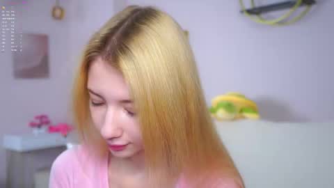 Lily online show from February 12, 2026, 2:34 pm