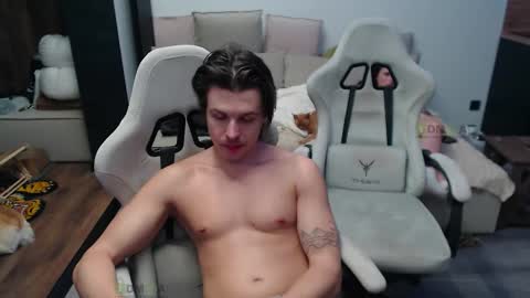 Snapshot of sunny1girl chatting on February 5, 2026, 8:24 pm Alice and Sergey online show from February 5, 2026, 8:24 pm