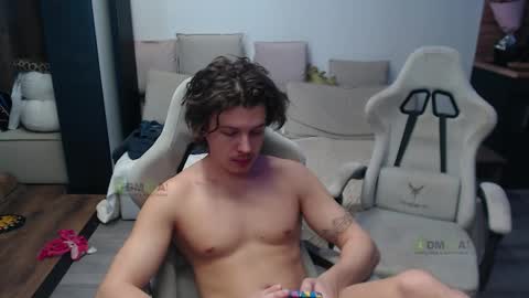 Alice and Sergey online show from March 4, 2026, 7:47 am