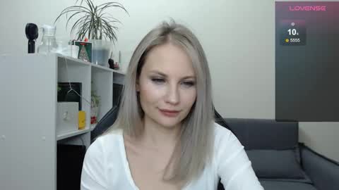 Naomi online show from February 11, 2025, 3:29 pm