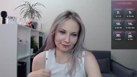 Naomi online show from March 5, 2025, 9:27 am