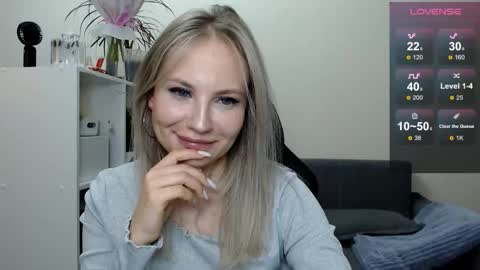 Naomi online show from March 8, 2025, 7:53 pm