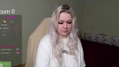 Snapshot of sunny_mood chatting on December 15, 2024, 5:02 am sunny mood online show from December 15, 2024, 5:02 am