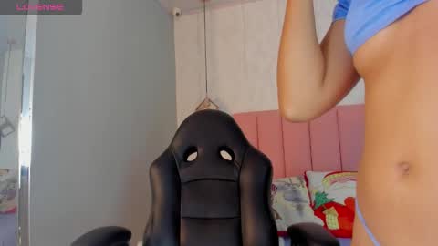  S U N N Y online show from December 22, 2025, 12:46 pm