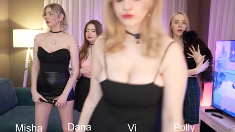 Snapshot of sunnyfia chatting on January 19, 2025, 11:53 pm Fia - TG - Mia - Alice - online show from January 19, 2025, 11:53 pm