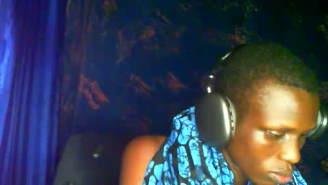 Sunnyblack2 online show from May 4, 2026, 9:22 pm