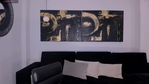 Sunny Rivers online show from November 27, 2025, 4:09 pm