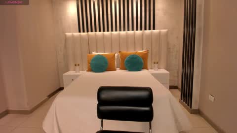 Sunny Rivers online show from February 17, 2026, 6:14 pm