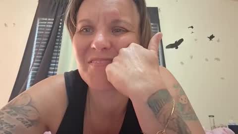 Snapshot of sunnytrix chatting on November 29, 2025, 9:40 pm Sunnytrix online show from November 29, 2025, 9:40 pm