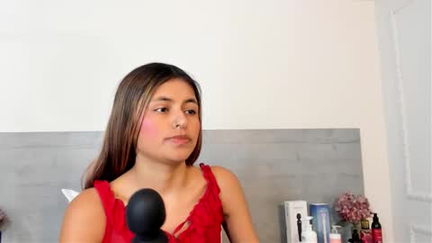 sunnywhitee online show from March 27, 2026, 7:24 pm