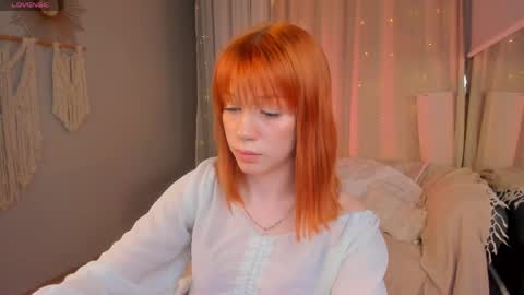 sunrisee_ online show from April 15, 2026, 7:58 pm