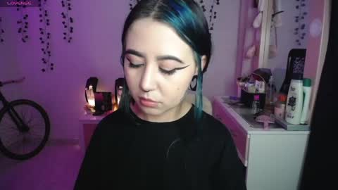 Snapshot of sunset_pienk chatting on April 19, 2026, 4:45 am Sunset online show from April 19, 2026, 4:45 am
