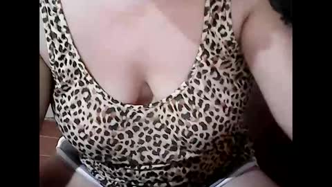 sunshine_38 online show from March 2, 2025, 1:04 am