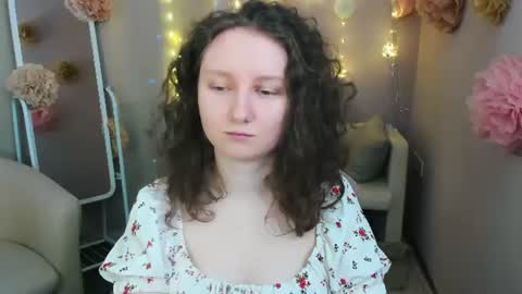 Snapshot of sunshine_blaze chatting on July 2, 2026, 5:35 am Alice online show from July 2, 2026, 5:35 am