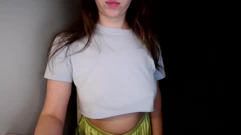 sunshine_in_your_life online show from November 30, 2025, 2:15 am