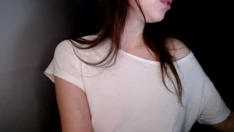 sunshine_in_your_life online show from December 15, 2025, 7:40 pm