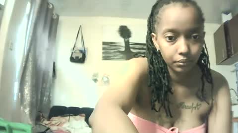 sunshine_n online show from June 26, 2026, 5:45 am
