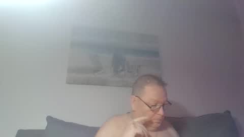 Snapshot of sunspotbaby chatting on November 5, 2025, 10:32 pm Sunspotbaby online show from November 5, 2025, 10:32 pm