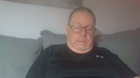 Sunspotbaby online show from November 12, 2025, 3:40 am