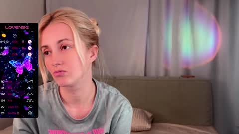 Snapshot of super_peach_stream chatting on December 5, 2024, 7:49 pm ANNApvt open full info in bio online show from December 5, 2024, 7:49 pm