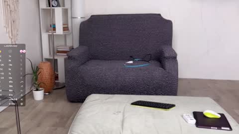 Snapshot of super_peach_stream chatting on January 17, 2025, 4:57 pm ANNApvt open full info in bio online show from January 17, 2025, 4:57 pm