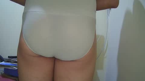 Snapshot of superboy977 chatting on November 17, 2025, 4:40 am superboy977 online show from November 17, 2025, 4:40 am