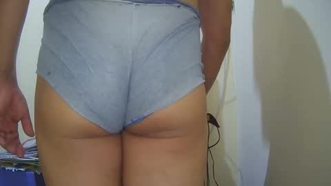 Snapshot of superboy977 chatting on December 22, 2025, 6:21 am superboy977 online show from December 22, 2025, 6:21 am