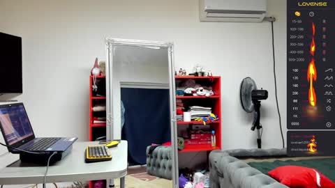 Snapshot of supermanboyxxl chatting on January 2, 2025, 7:01 am supermanboyxxl online show from January 2, 2025, 7:01 am